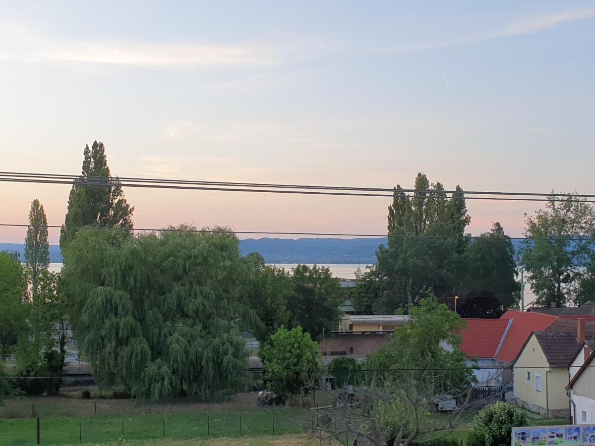 Balatonberény Sophie Apartment With Balcony מראה חיצוני תמונה